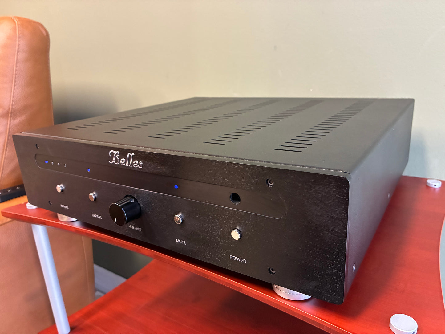 Belles Dual Mono Integrated Demo