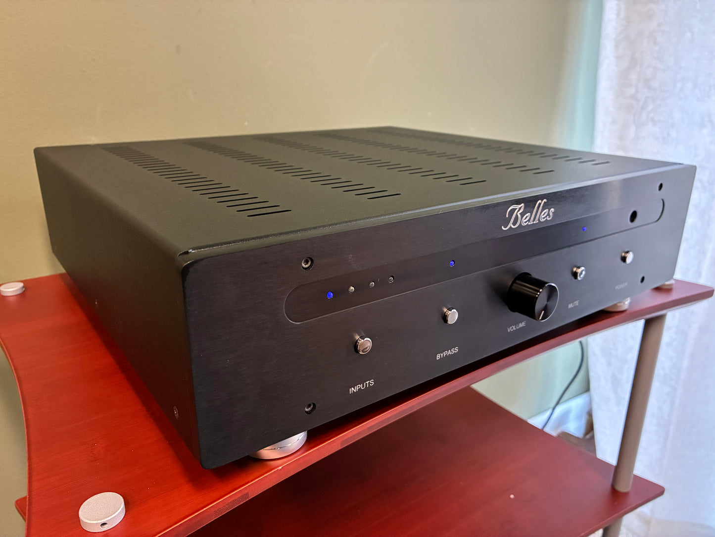 Belles Dual Mono Integrated Demo
