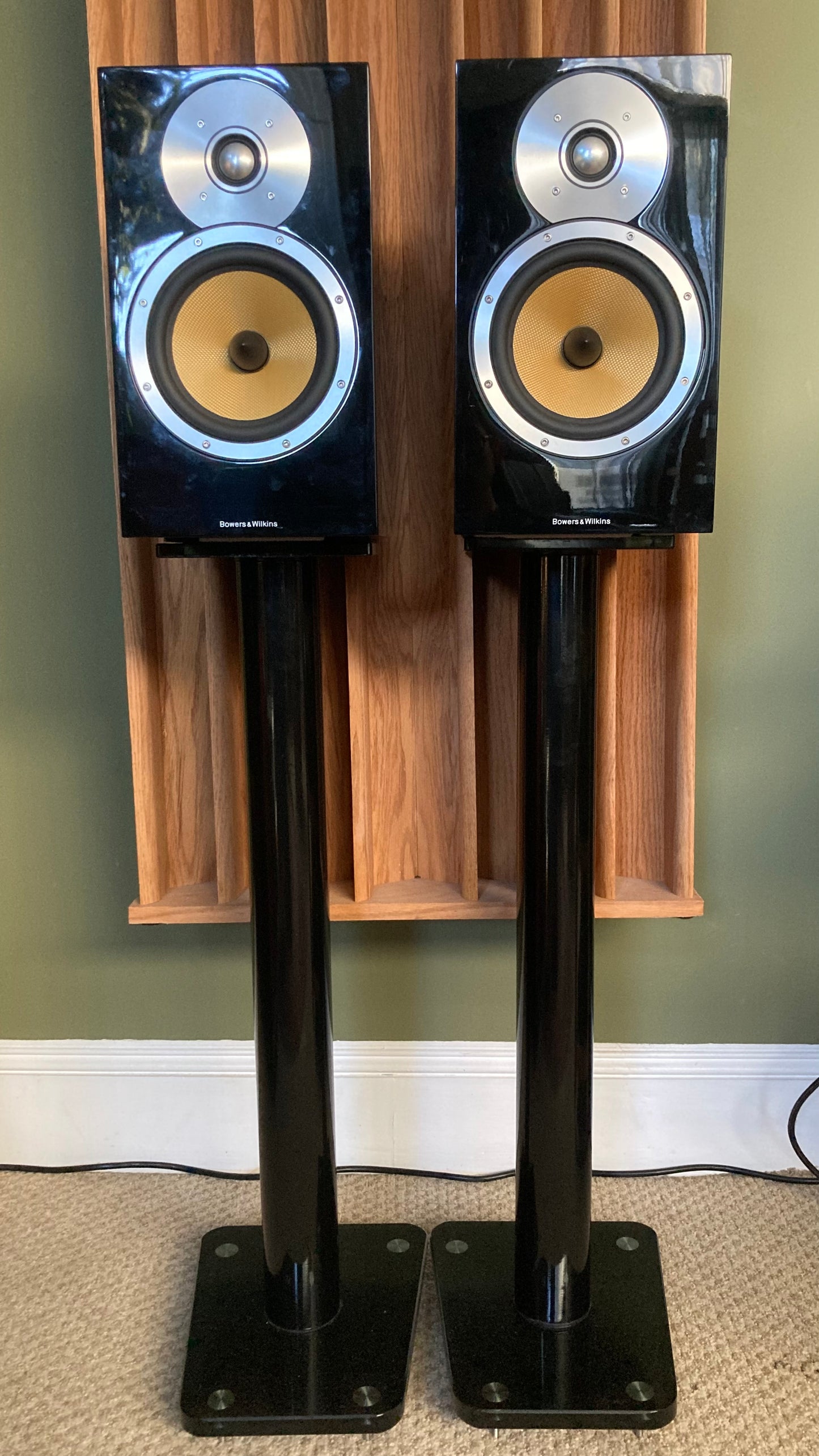 Bowers & Wilkins CM5 Pre-Owned