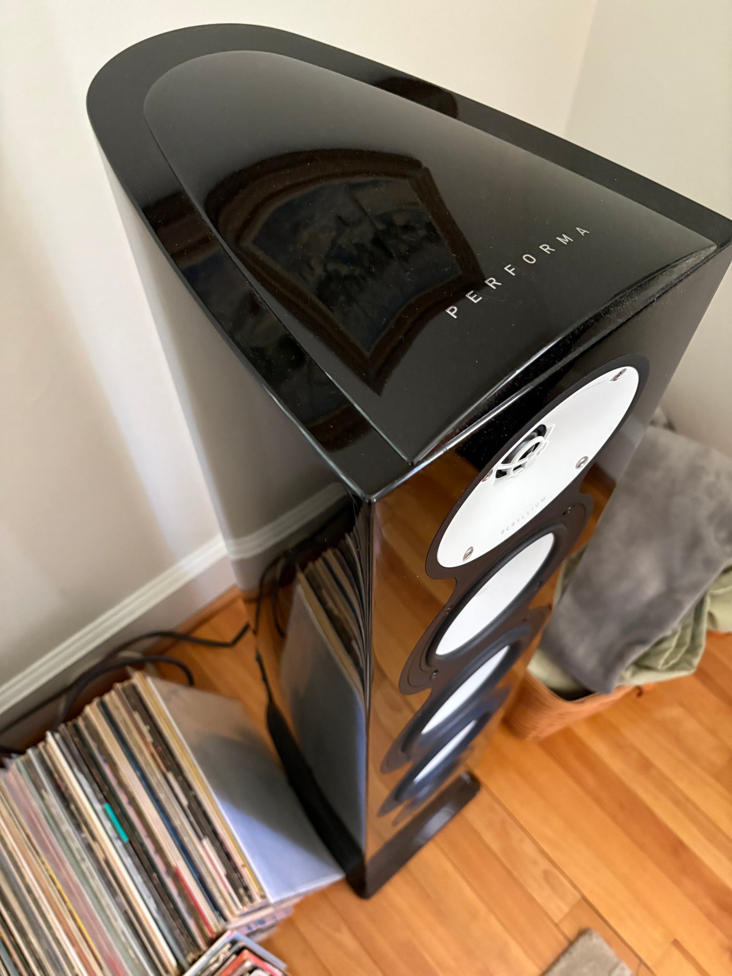 Revel F226Be Pre-Owned