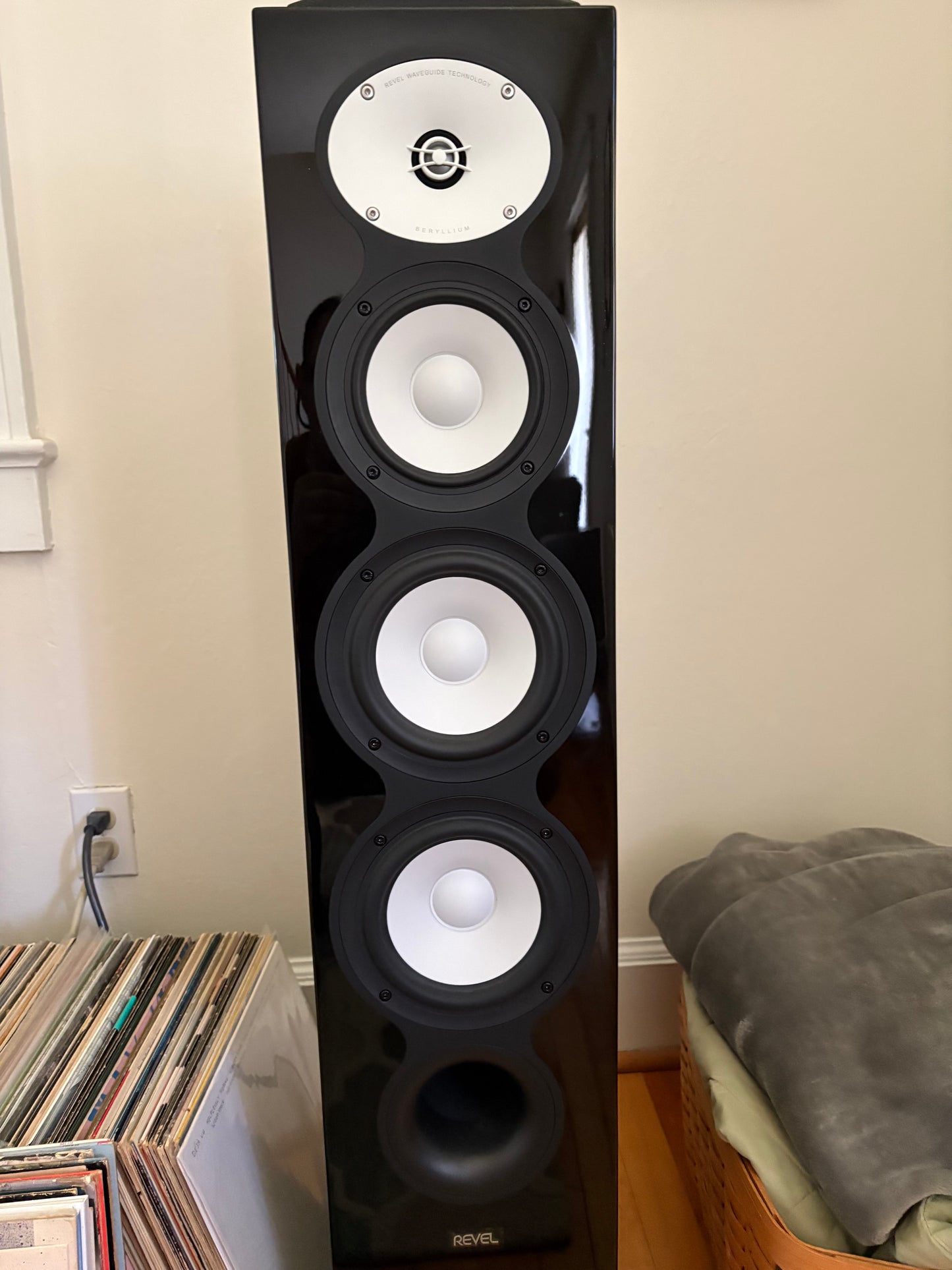 Revel F226Be Pre-Owned