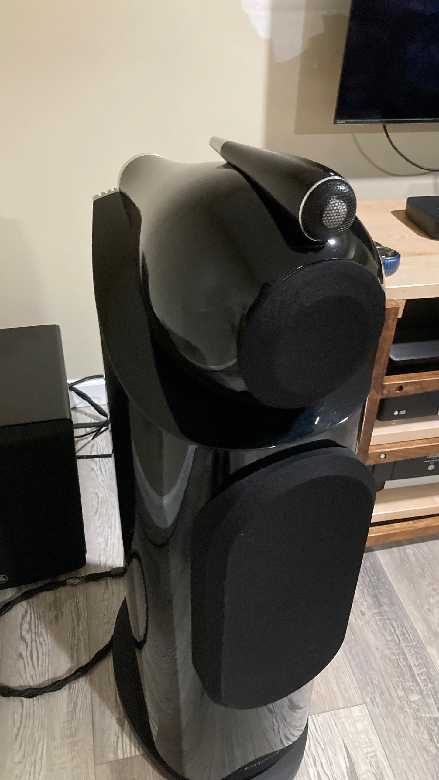 Bowers & Wilkins 802 D3 Pre-Owned SOLD