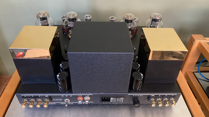 VAC Renaissance Thirty/Thirty Pre-Owned SOLD