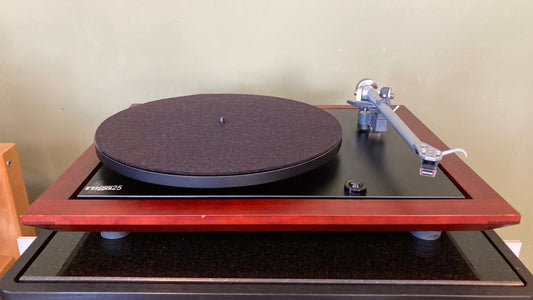 Rega Planar 25 Pre-Owned