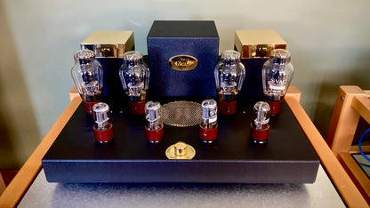 VAC Renaissance Thirty/Thirty Pre-Owned SOLD